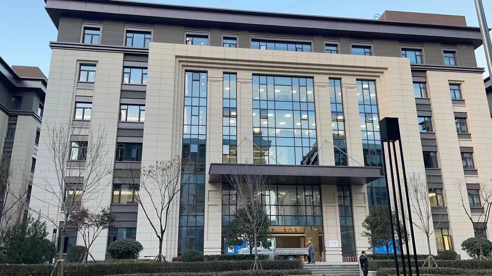 凈松助力“寰宇衛(wèi)星”打造機房智能安全空間